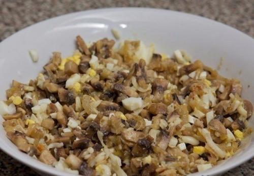 Рулеты из свинины с грибами. 03