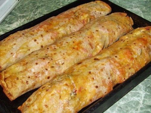 Рулеты из лаваша, запеченные в духовке.