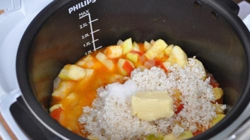 Кабачки с овощами и рисом в мультиварке. 06