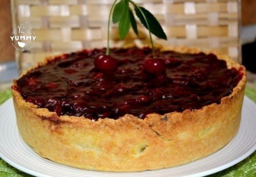 Творожный пирог с вишневым соусом. 07