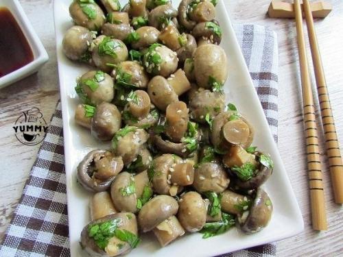 Шампиньоны по-корейски.  Ингредиенты: