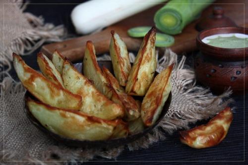 Картофель по деревенски.

