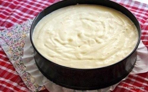 Очень вкусный нежный бисквит, в меру пахнет медом, тает во рту! 04