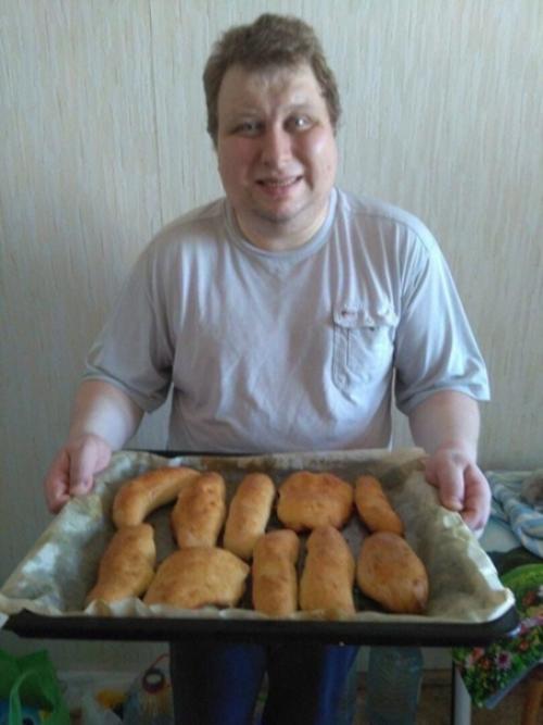 Творог с сыром и помидорами.  на 100 гр 117.  36 ккал Б/Ж/У 10. 15/7. 01