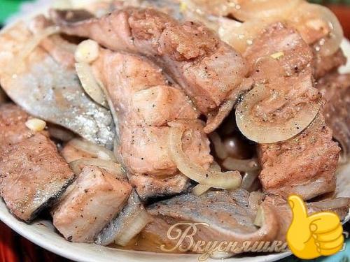 Селедка по-корейски. Очень вкусная получается селедка.