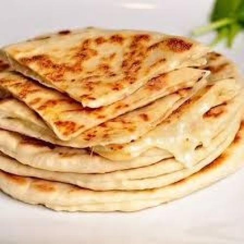 Хачапури на сковороде - идеальный вариант, когда хочется чего-то сытного и ароматного без духовки. 

