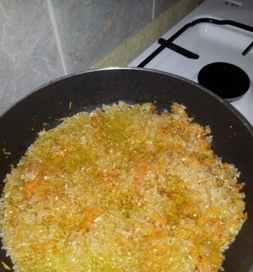 Рис на СКОВОРОДКЕ.  Ингредиенты: 01