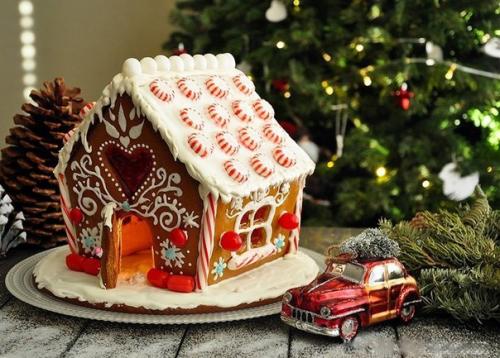 Пряничный домик для новогоднего стола? 04