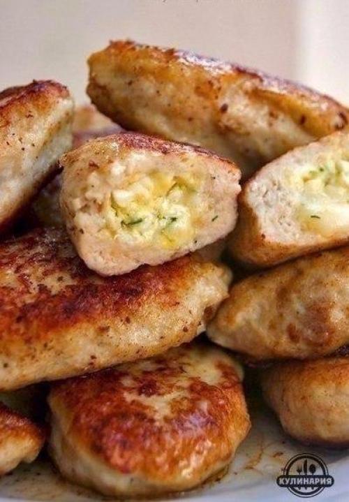 Котлеты с очень вкусной начинкой.