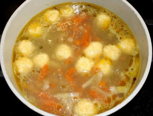 Суп с сырными клёцками. 09