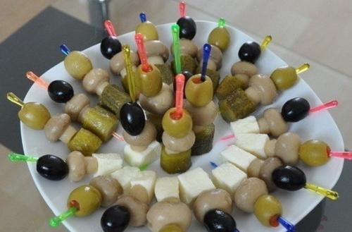 10 идей для канапе на шпажках. 09 10 идей для канапе на шпажках. 09