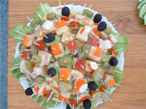 10 идей для канапе на шпажках. 04 10 идей для канапе на шпажках. 04