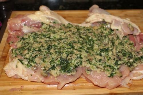 Праздничная фаршированная курица без костей. 03