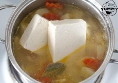 Сырный суп с плавленным сырком и курицей. 05 Сырный суп с плавленным сырком и курицей. 05