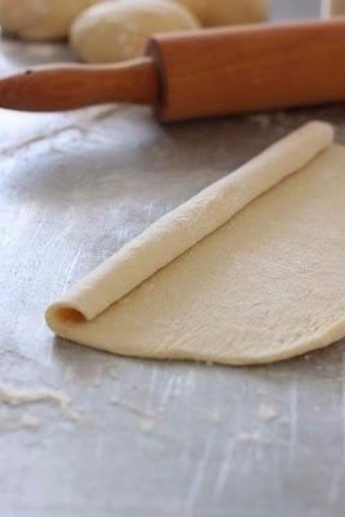 Хачапури по-аджарски.  Ингредиенты: 02