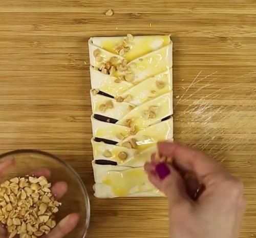 Моментальный пирог с шоколадом, который сделает даже ребенок. 06