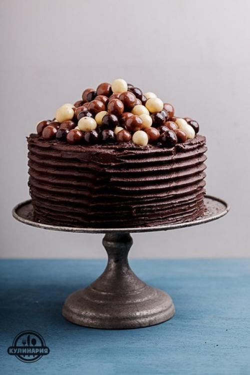 Двойной кофе - шоколадный торт с шоколадным кремом.