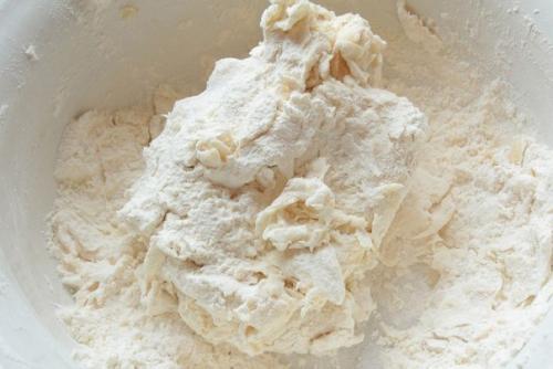 Яблочный штрудель с миндалем и изюмом. 01