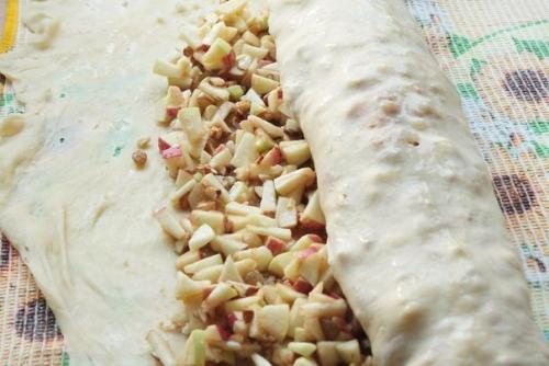 Яблочный штрудель с миндалем и изюмом. 07