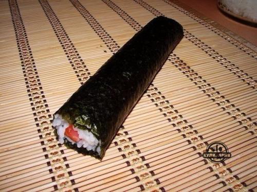 Роллы.  Ингредиенты:  1 стакан риса для суши. 08