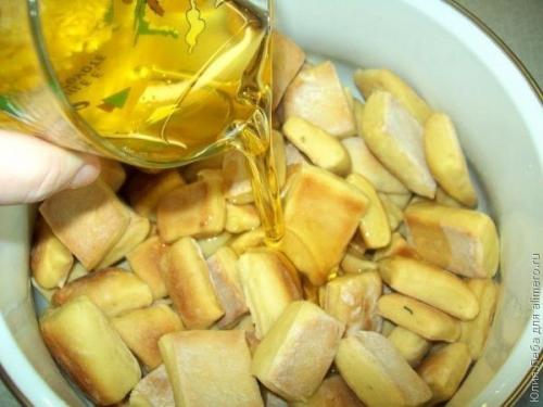 Пампушки на кефире с чесночным саламуром. 07