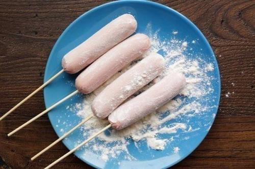 Корн - дог (или сосиска в тесте). 02