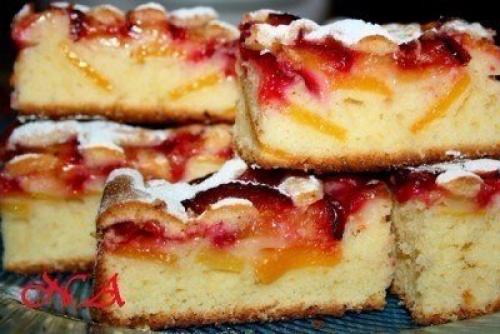 Пирог сливово - персиковый.