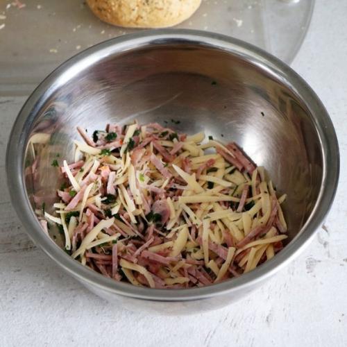 Завтрак в БУЛОЧКЕ?   Ингредиенты: 02