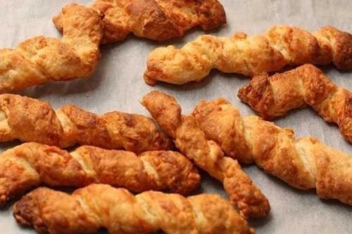 Сырные палочки к супу. 07