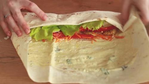 Домашняя шаурма.  Ингредиенты: 03