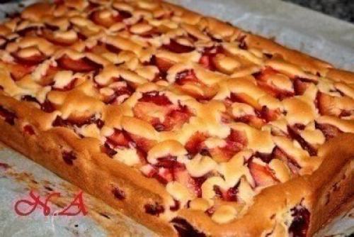 Пирог сливово - персиковый. 07