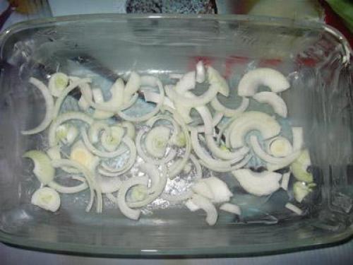 Свинина под сырно - томатной подушкой. 02