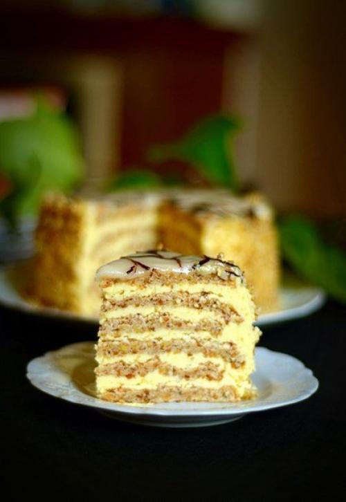 Торт эстерхази.  Этот красивый классический венгерский торт понравился мне очень. 01