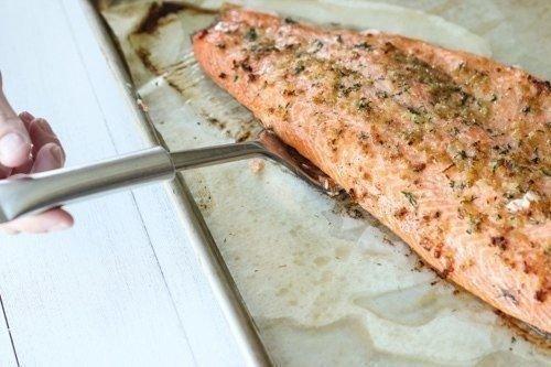 Мы запекаем вкусную форель. 08