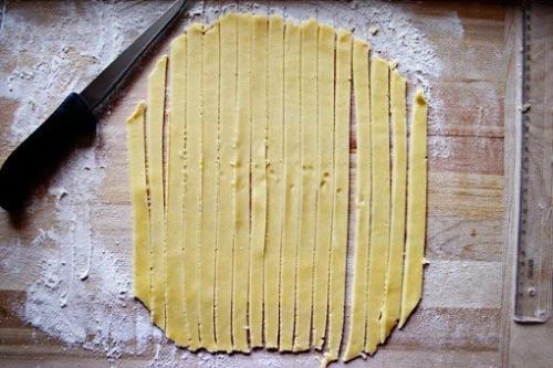 Вишневый пирог.   Пироги с этой огненно - красной ягодой обязательно придутся по вкусу и деткам, и взрослым. 07