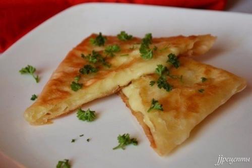 Лаваш с сыром.