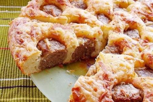 Пирог с фрикадельками. Пирог с фрикадельками.