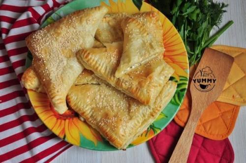 Слойки с творогом и сыром. 07