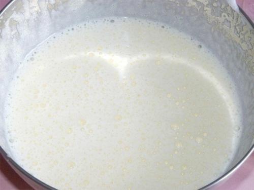 Бисквитные оладьи с черной смородиной. 03