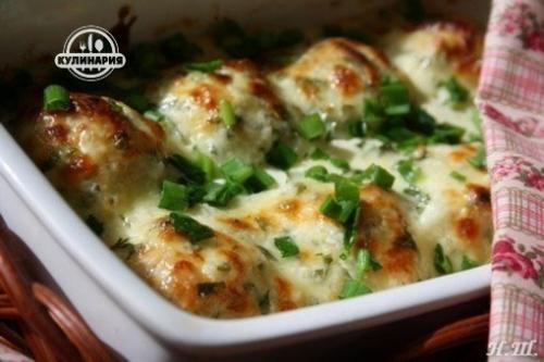 Куриные шарики в соусе.