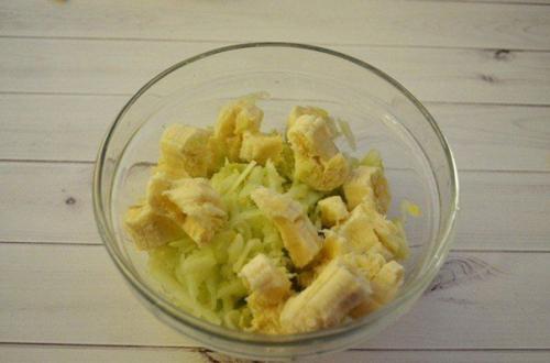 Фруктовые оладьи.  Ингредиенты: 01