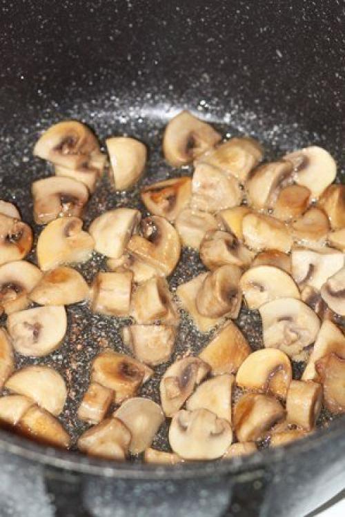 Вкусный рис с овощами и грибами невероятно. 01