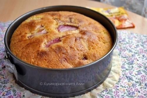 Клубничный пирог.  Для формы диаметром 22 см. 08