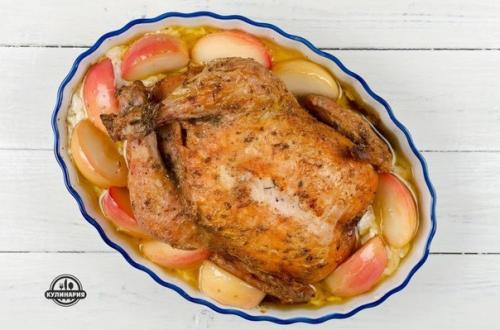 Курица с яблоками в сливочном соусе. 07