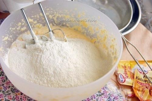 Клубничный пирог.  Для формы диаметром 22 см. 03