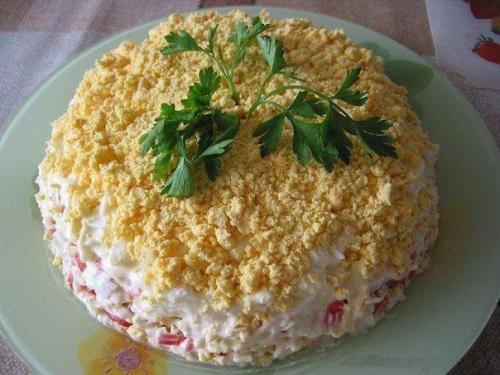 Слоеный салат.  Ингредиенты: