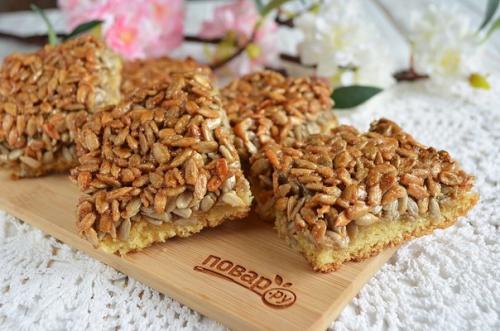 Пирог с семечками подсолнечника. 09