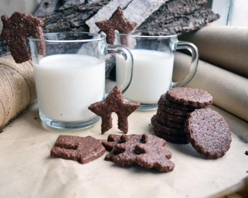 Шоколадное сахарное печенье.