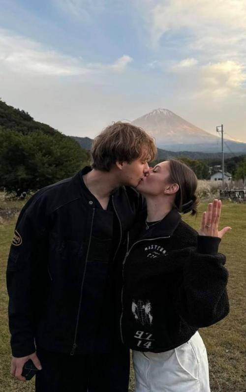 Эксайл и Каролина планируют сыграть свадьбу летом 2026 года! 02