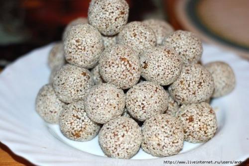 Полезные конфеты. 

Конфетки, в отличие от традиционных очень полезны.  